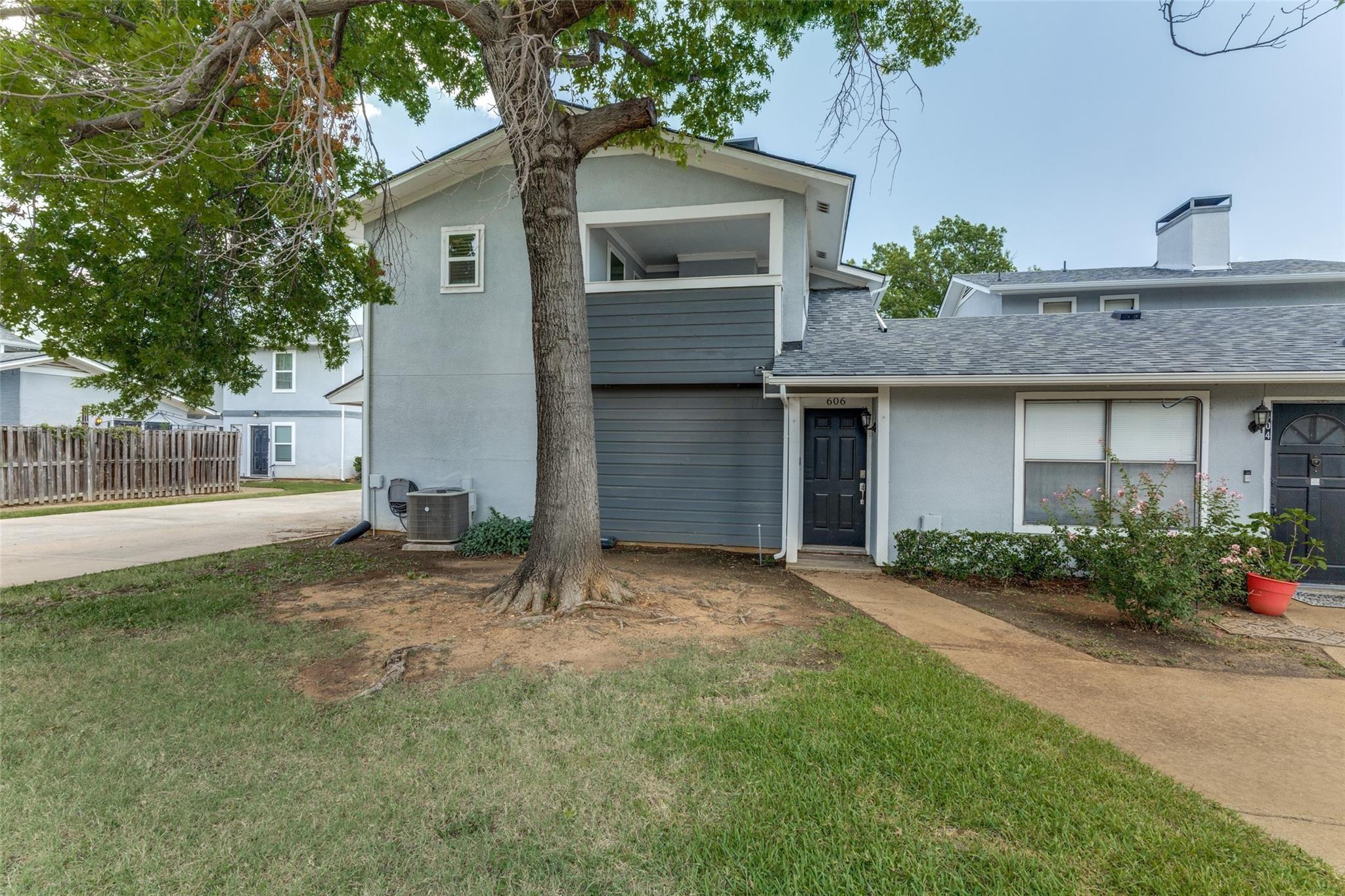 606 Ridgeline Drive - 1